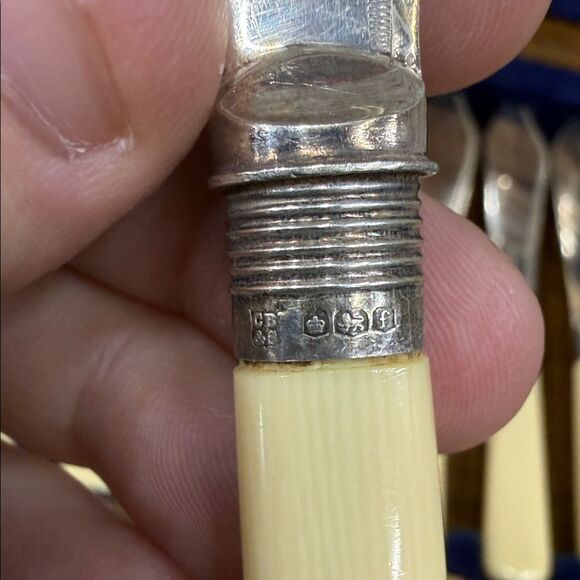 Rare Stunning Elegant Sterling Silver with Bone Handled Fish Cutlery Set - Picture 5 of 9